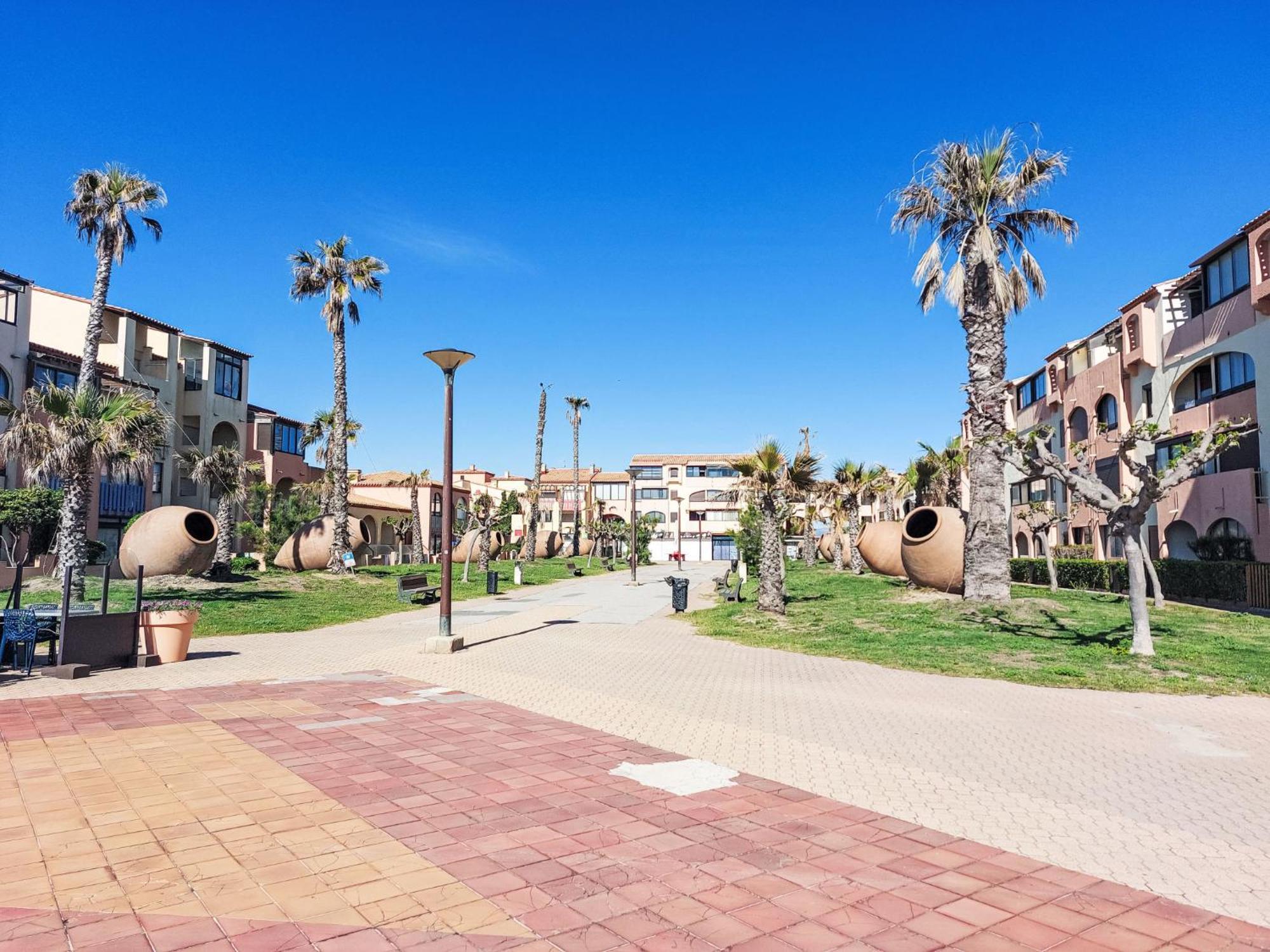 Apartment Le Grand Pavois By Interhome Le Barcares Exterior photo